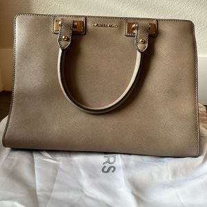 Michael Kors Medium Bag — Dark Beige